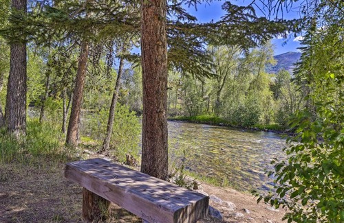 Willow Grove Apartment | Cozy Riverfront Silverthorne Condo with Hot Tub Access