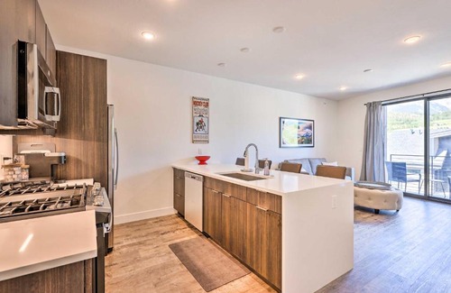 Willow Grove Apartment | Cozy Riverfront Silverthorne Condo with Hot Tub Access