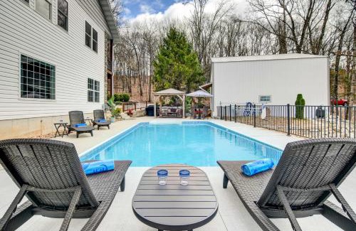 Branson House | Idyllic Branson Retreat with Pool, Game Room & Hot Tub