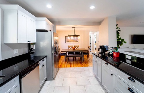Lamar Heights Area House | Relax with Hot Tub, Billiards & More - Guest Rated 9.8