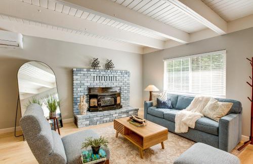 Pollock Pines House | Hot Tub and Games! Upscale Sierra Foothills Hideaway