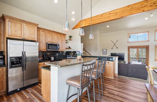 Wildernest House | Experience Unmatched Views and Top Amenities in Nature