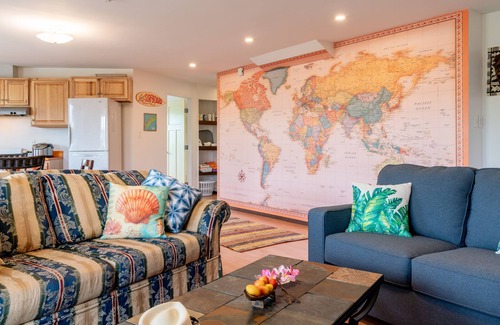 Maeda House | Family-Friendly Retreat with Hot Tub & Beach Access