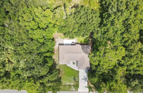North Port House | Relaxing Getaway with Hot Tub, Breakfast & Close to Beaches