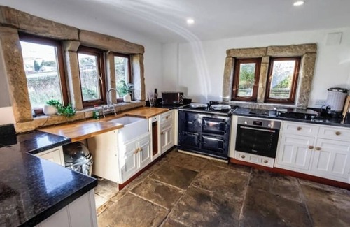 Lumbutts Cottage | Hot tub Cottage, stunning views