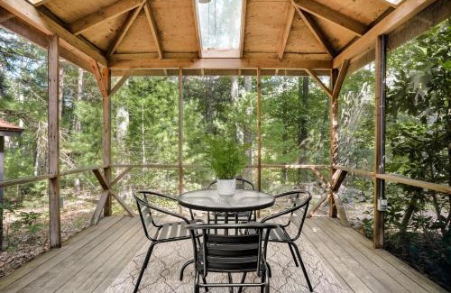 Bergton House | Hot Tub Deck Screened Porch Fire Pit & WiFi