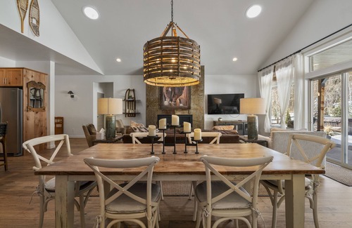 Hermosa House | Inviting Single Level Living with Hot Tub & Pet-Friendly Yard