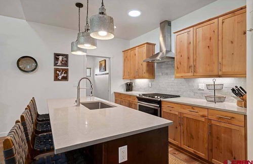Hermosa House | Inviting Single Level Living with Hot Tub & Pet-Friendly Yard