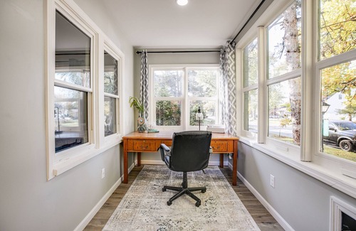 Harters Heights House | Inviting Getaway near Notre Dame with Hot Tub & Fire Pit