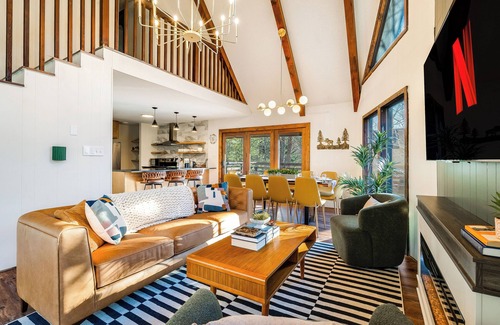 Massanutten Ski Chalet | Hot Tub, Firepit, Mountain Views, Near Resort Attractions