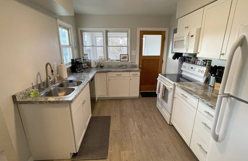 Philipsburg House | Hot Tub Haven: Pet-Friendly Retreat Near Brewery & Candy Store in Philipsburg!