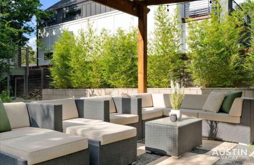 Chestnut House | Relaxing Hot Tub Hideaway with Family-Friendly Amenities