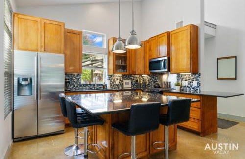 Chestnut House | Relaxing Hot Tub Hideaway with Family-Friendly Amenities