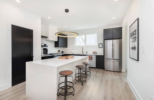 Fall Creek Place House | Relaxing Getaway: Hot Tub & Steps from Downtown!