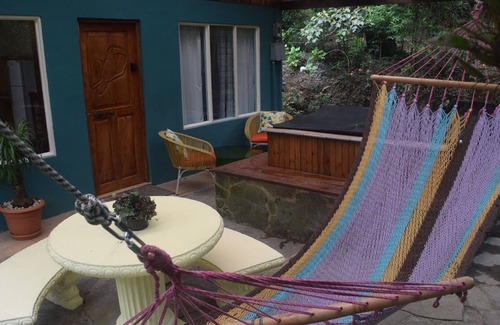 Monteverde House | Family-Friendly Retreat with Hot Tub & Spa Near the Reserve
