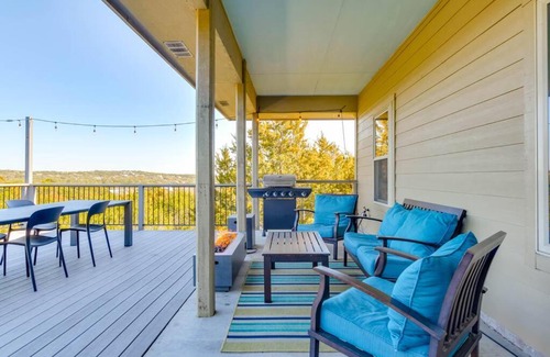 Dripping Springs House | Relaxing Hot Tub with Scenic Views near West Austin