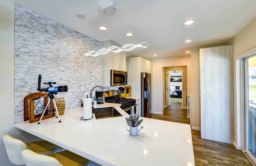 Yucca Valley House | Pet-Friendly Retreat with Pool & Hot Tub near Joshua Tree