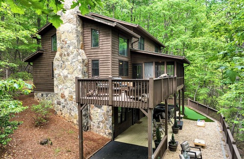 Big Canoe House | Ideal Getaway at Big Canoe: Pool, Lake & Pet Friendly