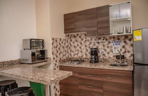 Astorga Apartment | Cozy Hot Tub Studio with AC - Perfect for Family Getaways