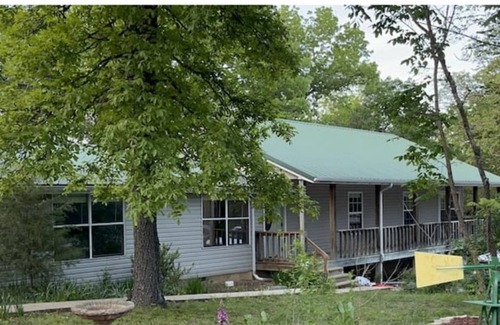 Eagle Rock House | Ideal Lodge Retreat near Table Rock Lake - Family Friendly!