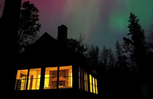 Ojibwa Cabin | Available Labor Day: King Beds, Hot Tub & Cozy Fireplace