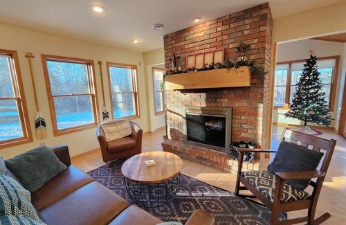 Ojibwa Cabin | Available Labor Day: King Beds, Hot Tub & Cozy Fireplace