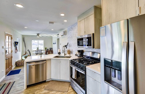 Yucca Valley House | Pet-Friendly Retreat with Pool & Hot Tub near Joshua Tree
