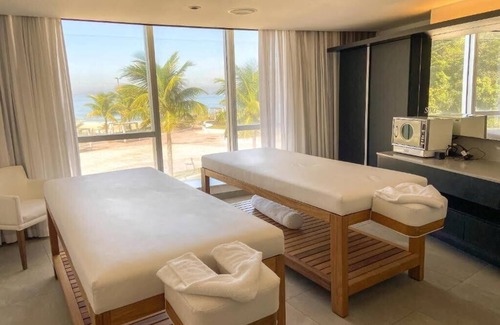 Sao Conrado Apartment | Scenic Hotel Aconchegante with Ocean Views and Pool Access