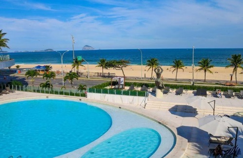 Sao Conrado Apartment | Scenic Hotel Aconchegante with Ocean Views and Pool Access