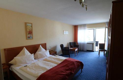 Ahrweiler Hotel | Inviting Stay at Hotel Ännchen: Pet-Friendly & Family-Oriented