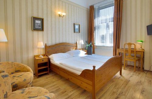 Hruba Skala Hotel | Family-Friendly Hotel Štekl - Hrubá Skála with Restaurant