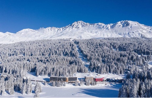 Valbella Hotel | Experience Revier Mountain Lodge Lenzerheide - Top Reviews Await