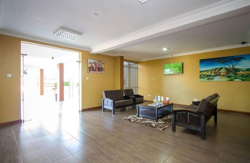 Jinja Hotel | Cozy Hotel for Two with On-Site Dining Options