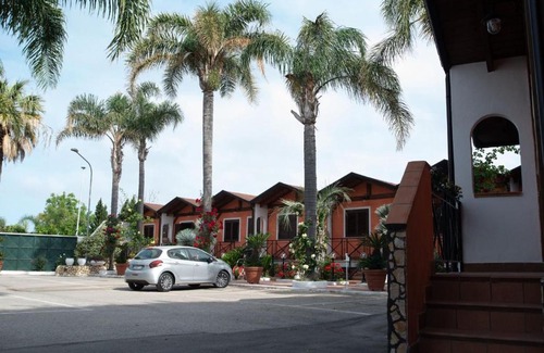 Giugliano in Campania Hotel | Guest Favorite: Hotel 2000 with Breakfast & Accessibility