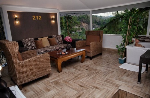 Olympos Hotel | Relaxing Retreat at Hotel 212 Olympos with Ocean Views