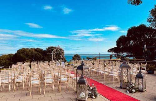 Dunmore East Hotel | Family-Friendly Hotel with Restaurant and Kitchen Amenities