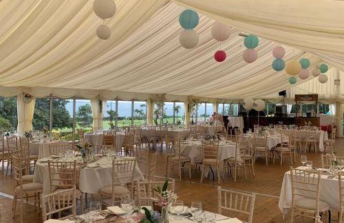 Dunmore East Hotel | Family-Friendly Hotel with Restaurant and Kitchen Amenities