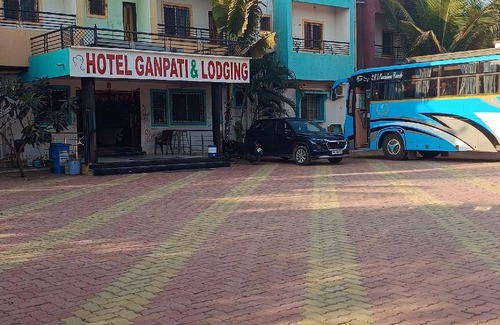 Ahmednagar Hotel | Explore Comfort at Hotel Ganpati and Lodging - 4-Star Stay