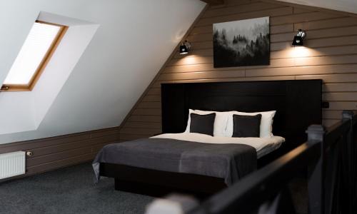 Kolodenka Hotel | Explore Hotel 4x4: Family-Friendly Stay with Breakfast