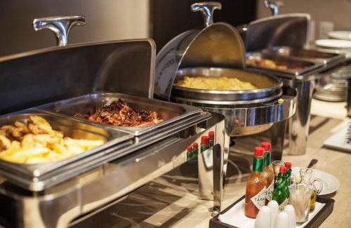 Halfway Hotel | Inviting Hotel 620 with Ocean Views and Hot Tub Amenities