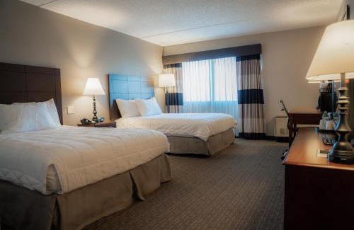 Halfway Hotel | Inviting Hotel 620 with Ocean Views and Hot Tub Amenities