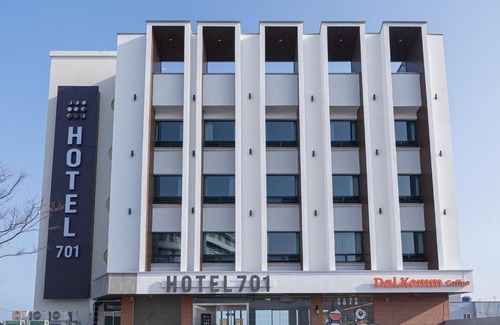 Gyeongju Hotel | Inviting Hotel 701 Gyeongju with Ocean Views & Family Amenities