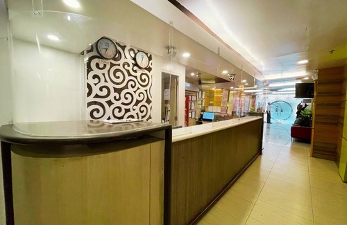 Manila Hotel | Budget-Friendly Hotel 99 Monumento Caloocan with Breakfast