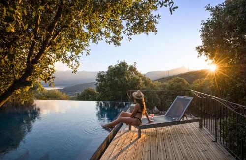 Monticello Hotel | Experience Elegance at Hotel A Piattatella - Ocean View & Pool