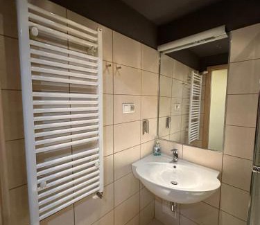 Niemodlin Hotel | Hotel A4 Młyński Staw Autostarada A4 Opole