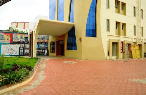 Mayiladuthurai Hotel | Budget-Friendly Hotel Aadhi: Pet Friendly & Family-Oriented
