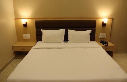 Jodhpur Hotel | Explore Hotel Aarunya Royale: Family-Friendly & Accessible