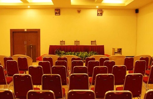 Sarolangun Hotel | Discover Hotel Abadi Sarolangun with Family-Friendly Amenities