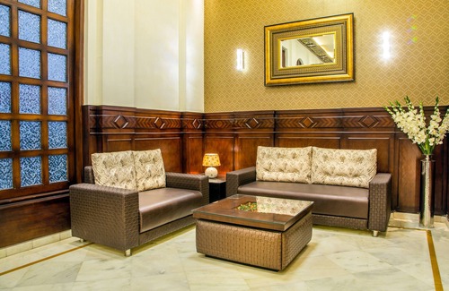 Mathura Hotel | Top-Rated Hotel Abhinandan: Family-Friendly Amenities Await