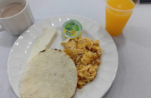 Caucasia Hotel | Budget-Friendly Hotel Acapulco Caucasia with Spa & Breakfast